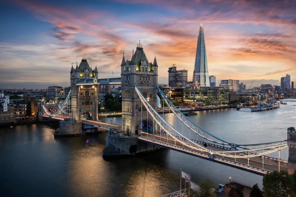 Tower Bridge v Londonu