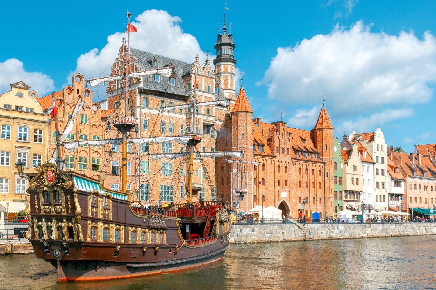 Poljska