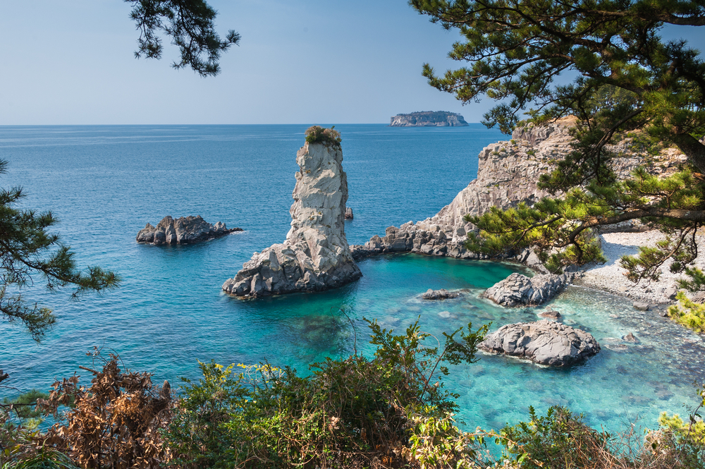 Slikovita obala otoka Čedžu, Južna Koreja