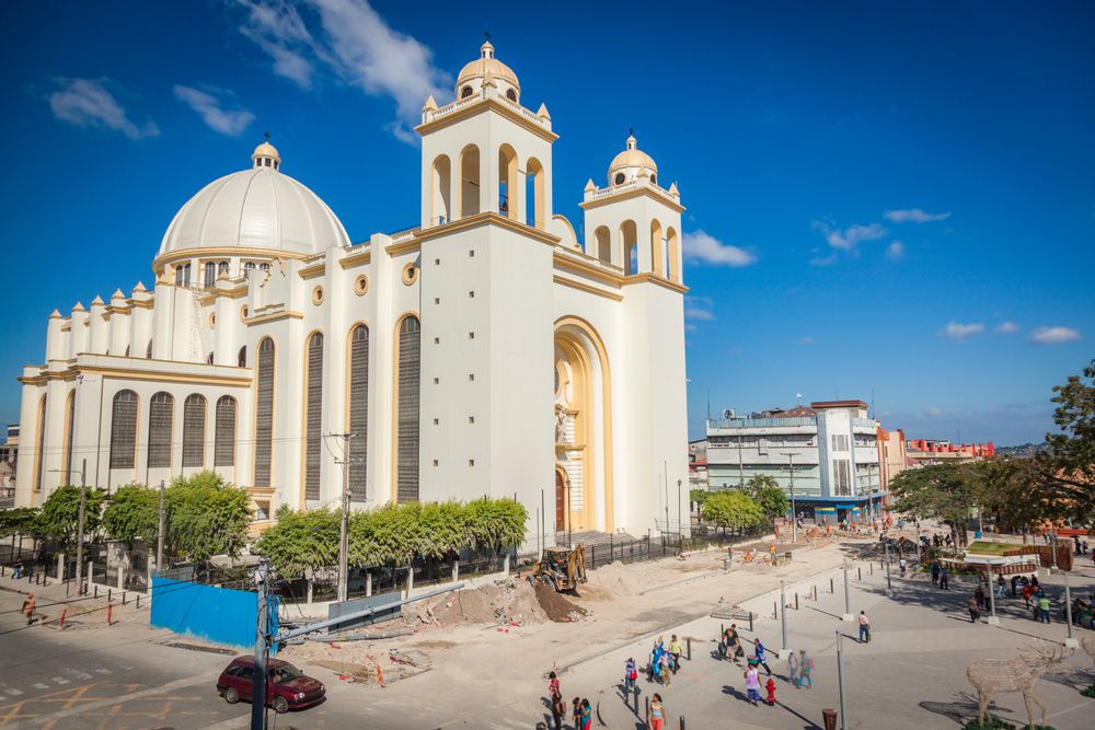 Velika metropolitanska kataredrala v San Salvador