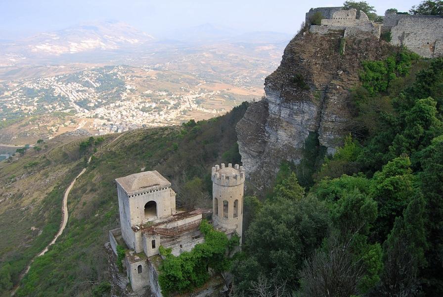Razgled s kraja Erice na zahodu Sicilije.