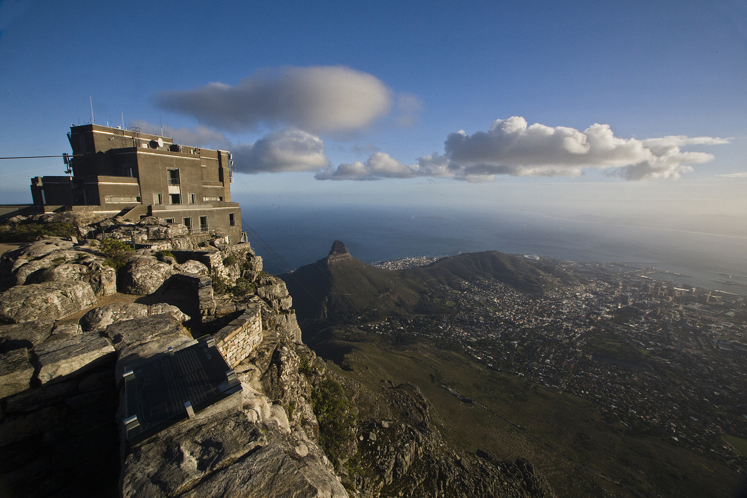 Razgled iz Mizaste gore na Cape Town