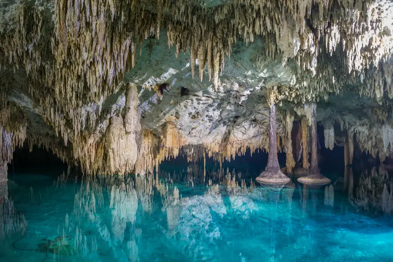 Jukatan pod površjem - cenotes