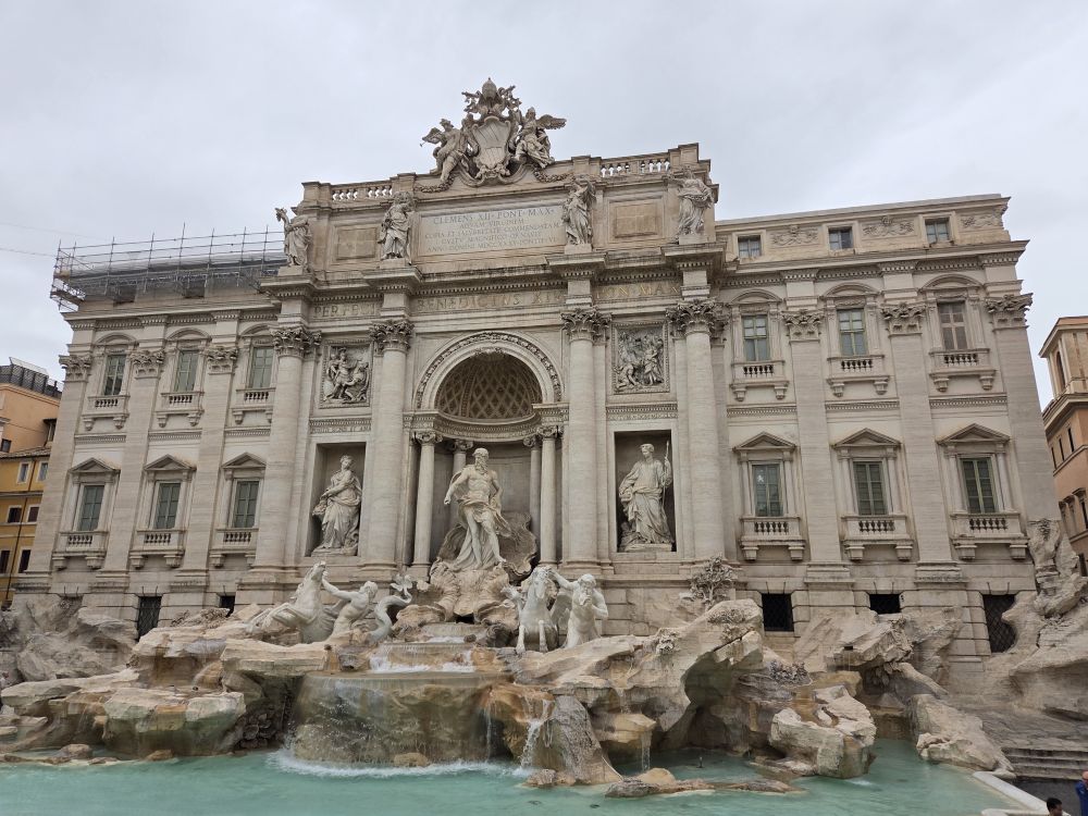Fontana di Trevi je simbol Rima